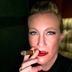 Meet your Posher, Lana